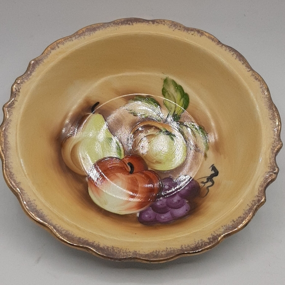 Vintage Washbasin Pitcher Jug and Bowl Made in Japan Farmhouse Smaller Size - Picture 8 of 10